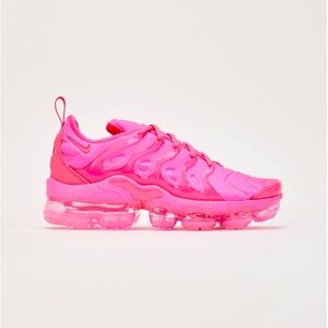 NIKE Vapormax Plus Hyper Pink women